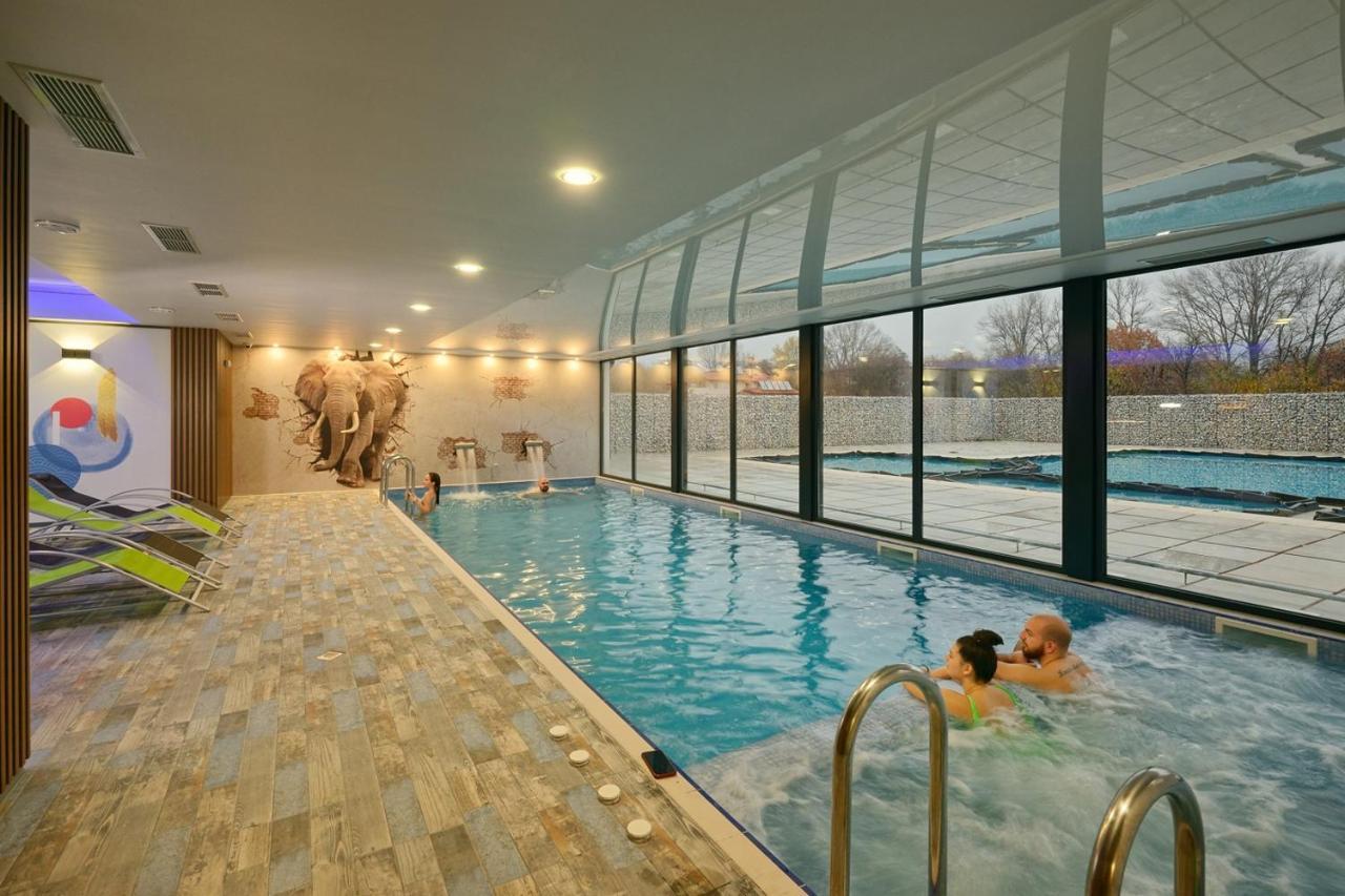 Hotel Hello Hissar Хисаря Экстерьер фото