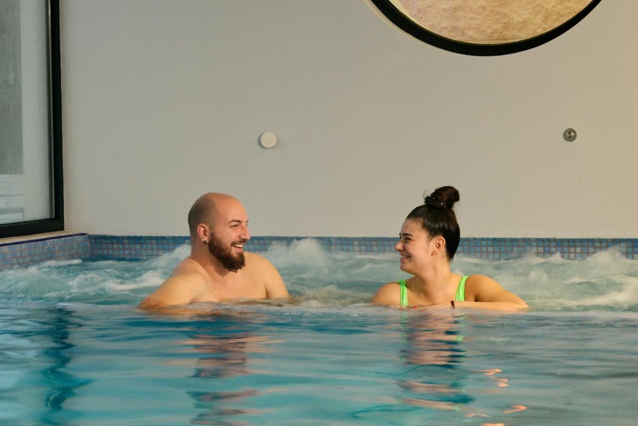 Hotel Hello Hissar Хисаря Экстерьер фото