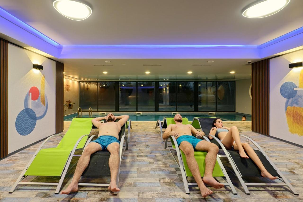Hotel Hello Hissar Хисаря Экстерьер фото