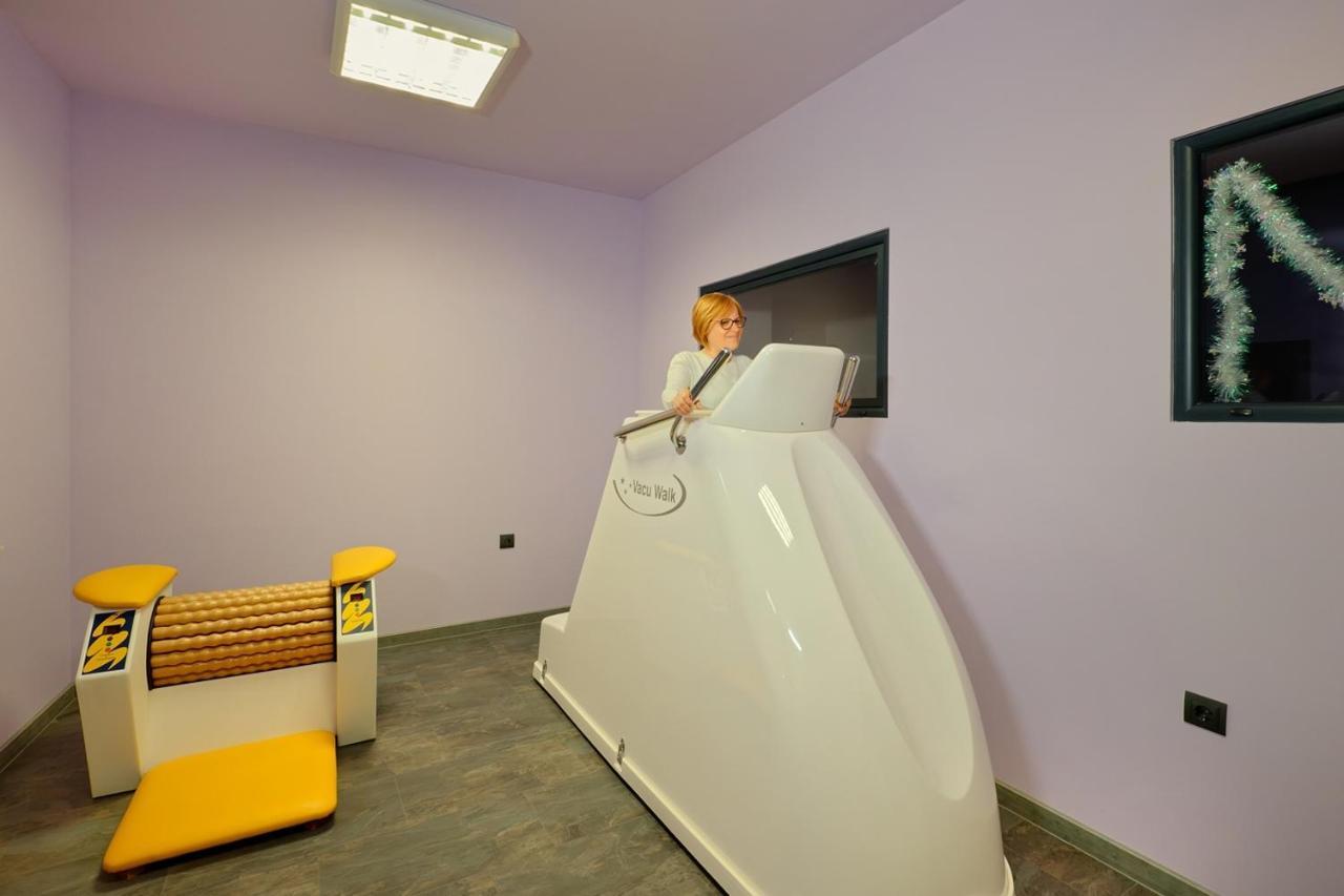 Hotel Hello Hissar Хисаря Экстерьер фото