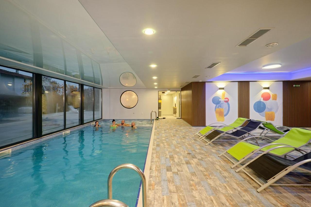 Hotel Hello Hissar Хисаря Экстерьер фото