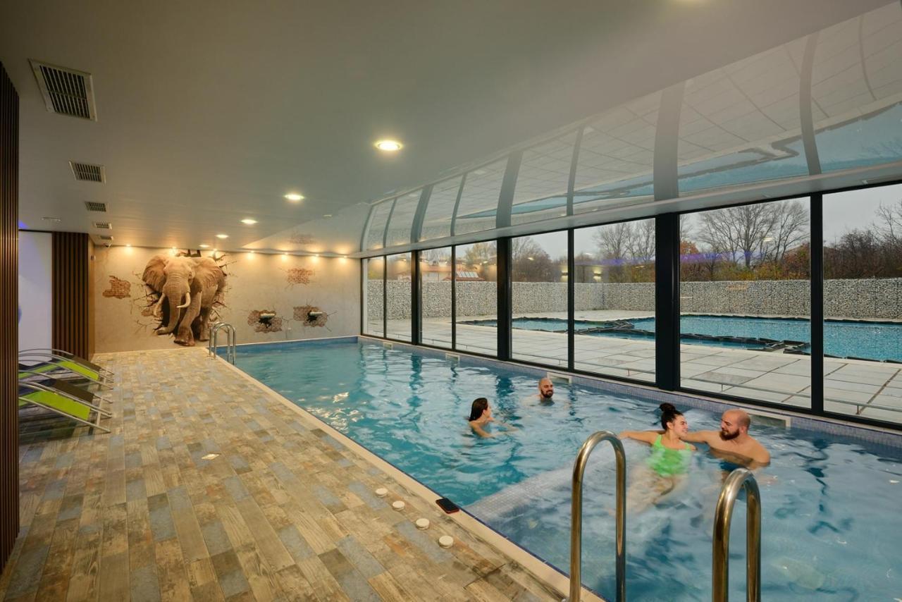 Hotel Hello Hissar Хисаря Экстерьер фото