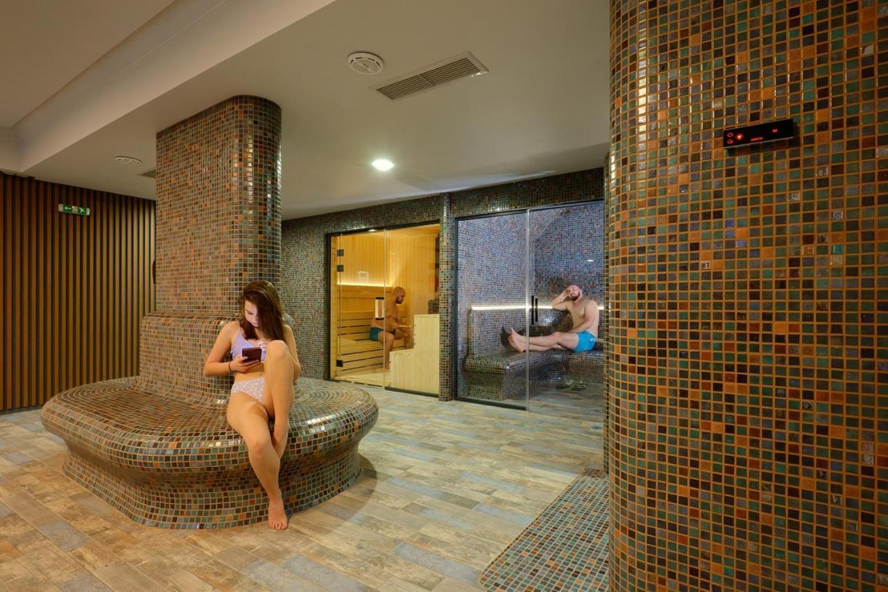 Hotel Hello Hissar Хисаря Экстерьер фото