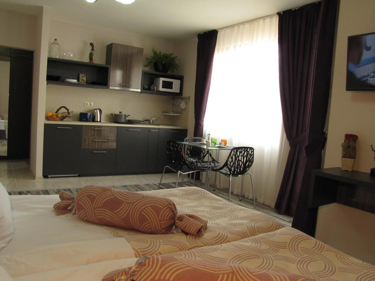 Hotel Hello Hissar Хисаря Экстерьер фото