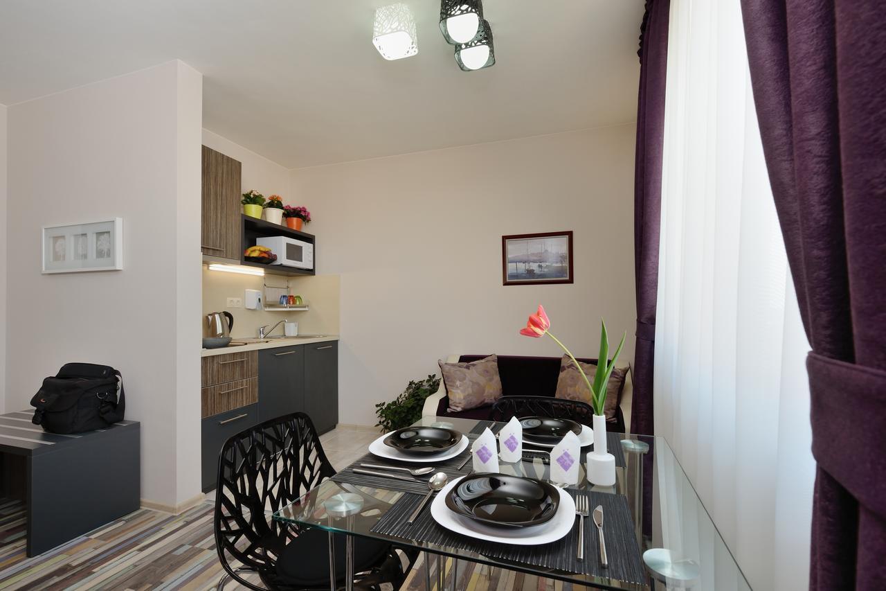 Hotel Hello Hissar Хисаря Экстерьер фото