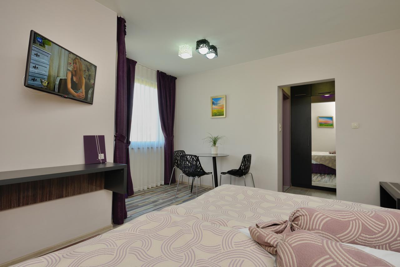 Hotel Hello Hissar Хисаря Экстерьер фото