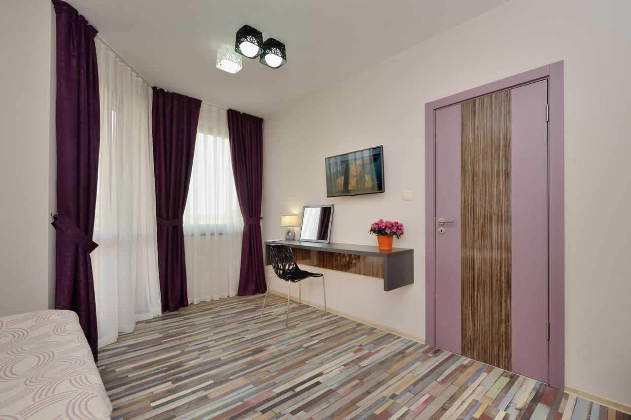 Hotel Hello Hissar Хисаря Экстерьер фото
